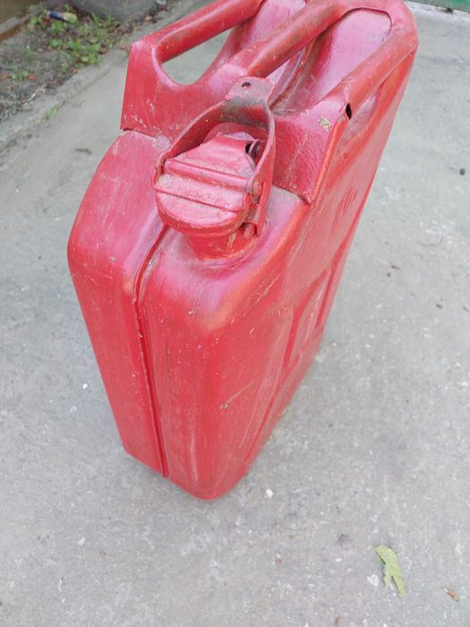 Металева Каністра