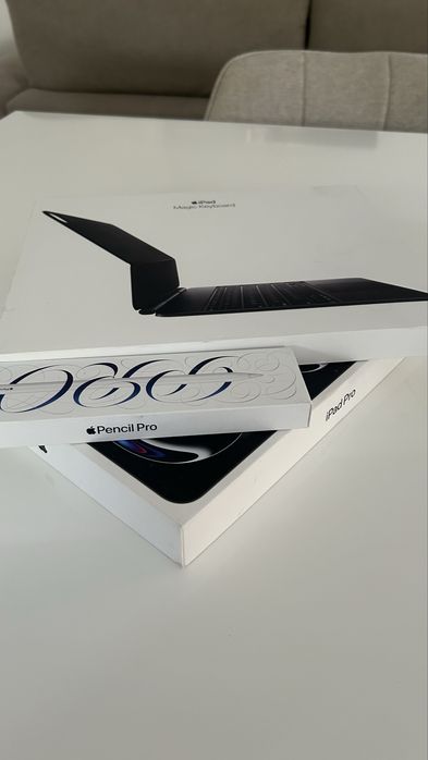 iPad Pro 13-inch (M4) 512Gb, Pencil Pro, Magic KeyBoard