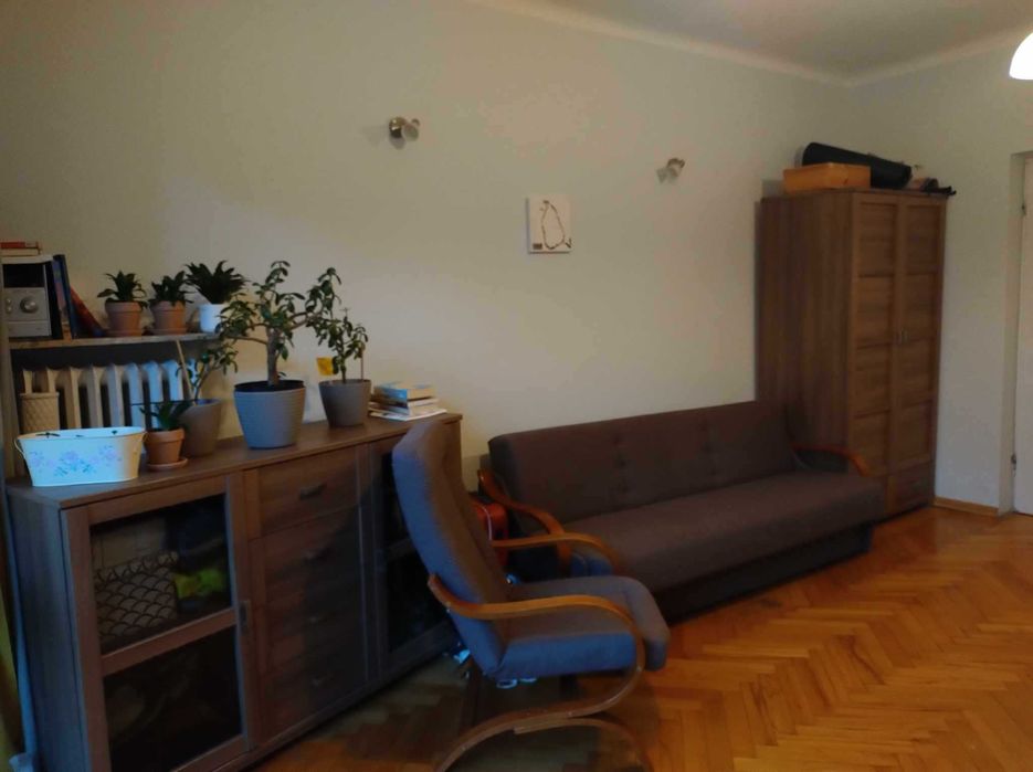 pokój do wynajęcia/dziewczyna/blisko Ronda Mogilskiego