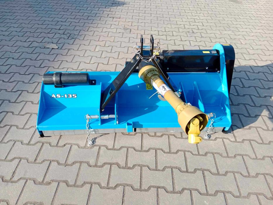 Przystawka bijakowa mulczer do terenu hydrauliczny / WOM