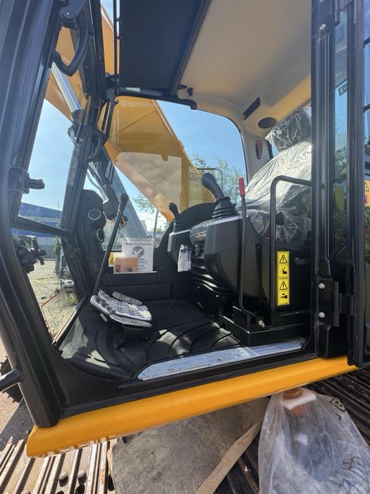 Гусеничний екскаватор JCB JS220NLC — новий, 2021 рік