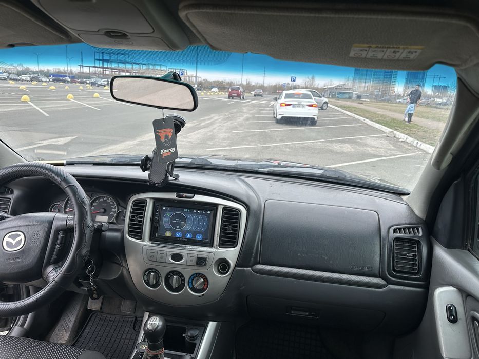 Мазда трибют 2.3 2004