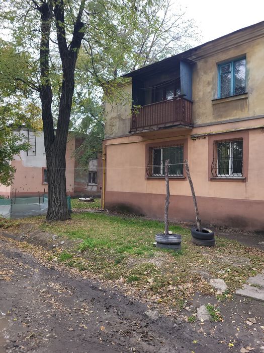 Продам двухкомнатную квартиру. Y.A.