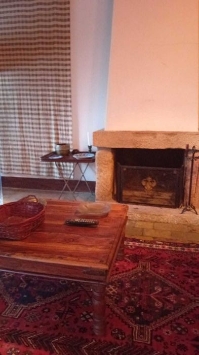 * Reservada * Moradia T2 em Casfreires