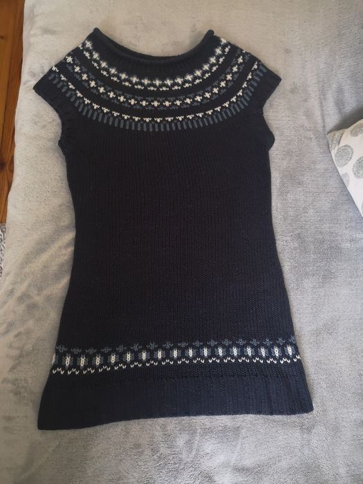 Sweter bezrękawnik.