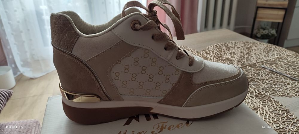Buty damskie beżowe
