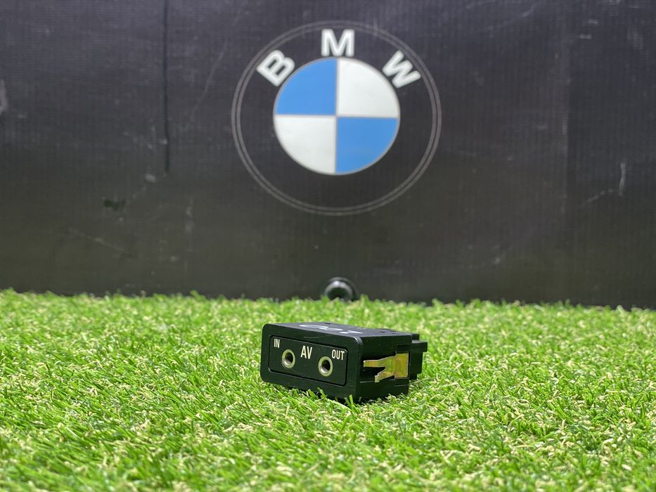 Кнопка BMW 5/7/X Seria
