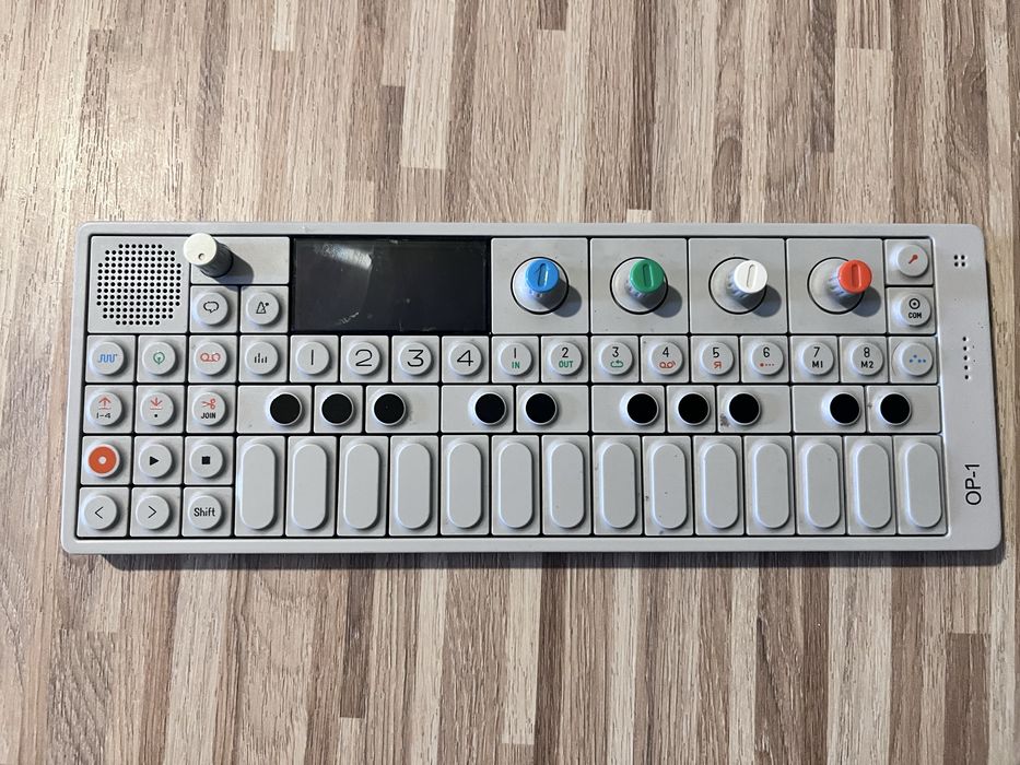 Teenage engineering OP-1