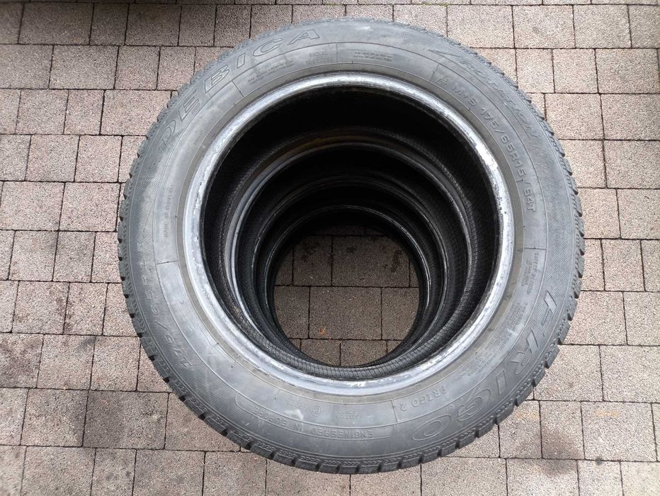 Opony Zimowe 175/65R15 Dębica Frigo 2