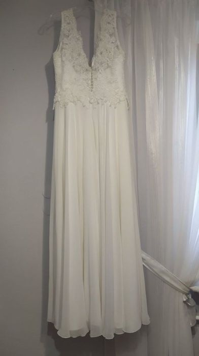 Suknia ślubna R.38 IVORY