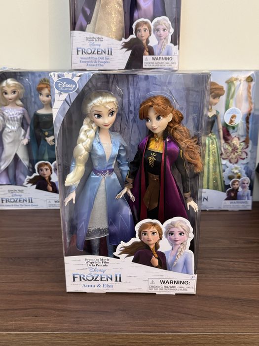 Анна та Ельза ляльки Фроузен 2, Frozen 2 Disney Store Дісней