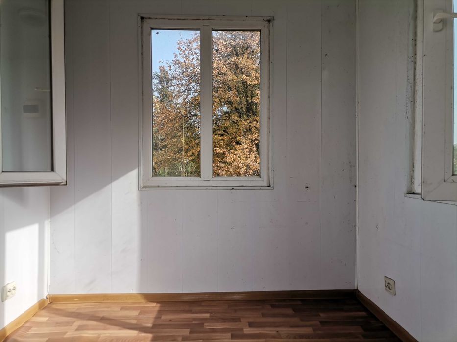 Жилой вагончик- (2.4х 2.4м.)