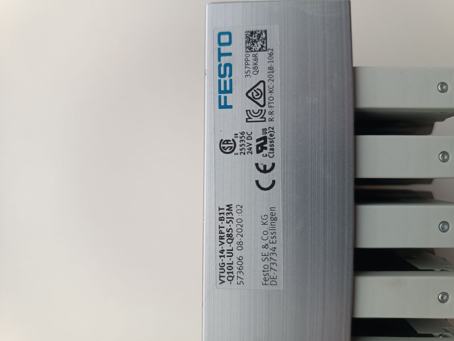 Wyspa zaworowa Festo z Interfejsem elektrycznym NOWA