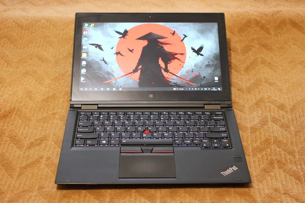 LENOVO Yoga 260/i7-6500/Видео2GB/16GB/SSD256/АКБ5ч/12.1 ipsFHD СЕНСОР