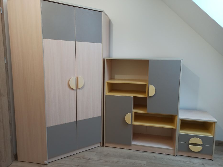 Meble dziecięce / młodzieżowe