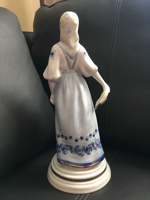 Статуетка фігура порцелянова фарфор Танець Берізка. Чудово.