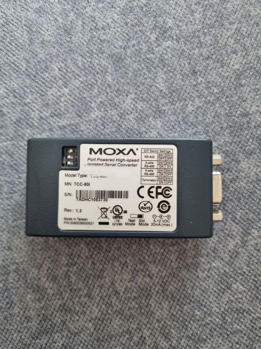 Konwerter portów szeregowych moxa tcc-80I