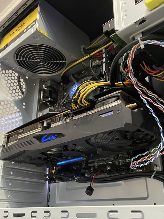 RX 5700 XT | i5-8400 | 16GB DDR4 | 120GB + 1TB | 550W Ігровий ПК