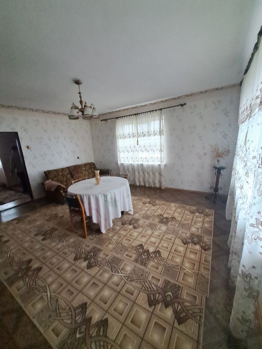 Продам добротний  будинок