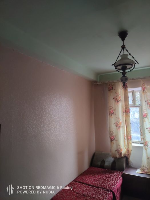 Продам срочно комнату в каммуне