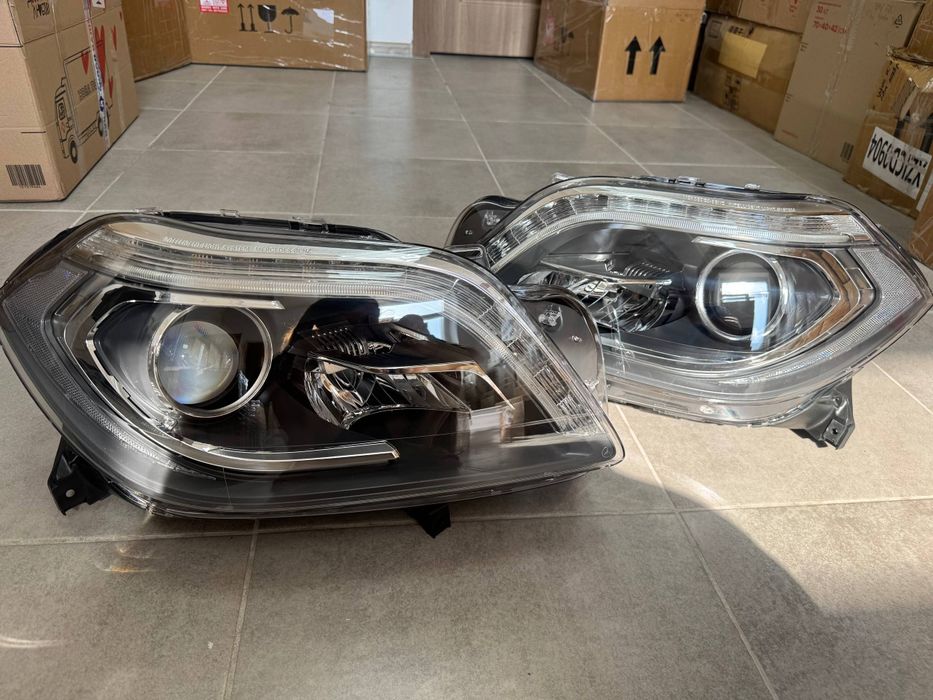 Mercedes GL X166 2015 фари передні, ліва права LED/ксенон