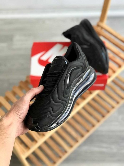 Кросівки Nike Air Max 720 Triple Black premium