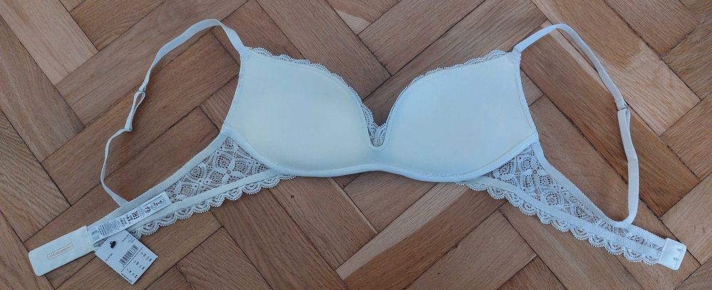 Biustonosz Intimissimi Gioia push-up bez fiszbin 85B