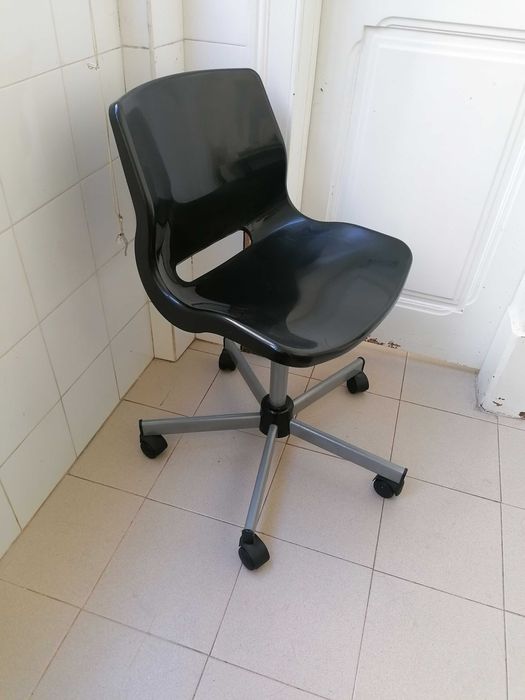 Cadeiras com rodízios