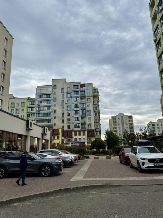 Оренда комерційного приміщення 41,7 м², центр Вишневого, Акварелі-1