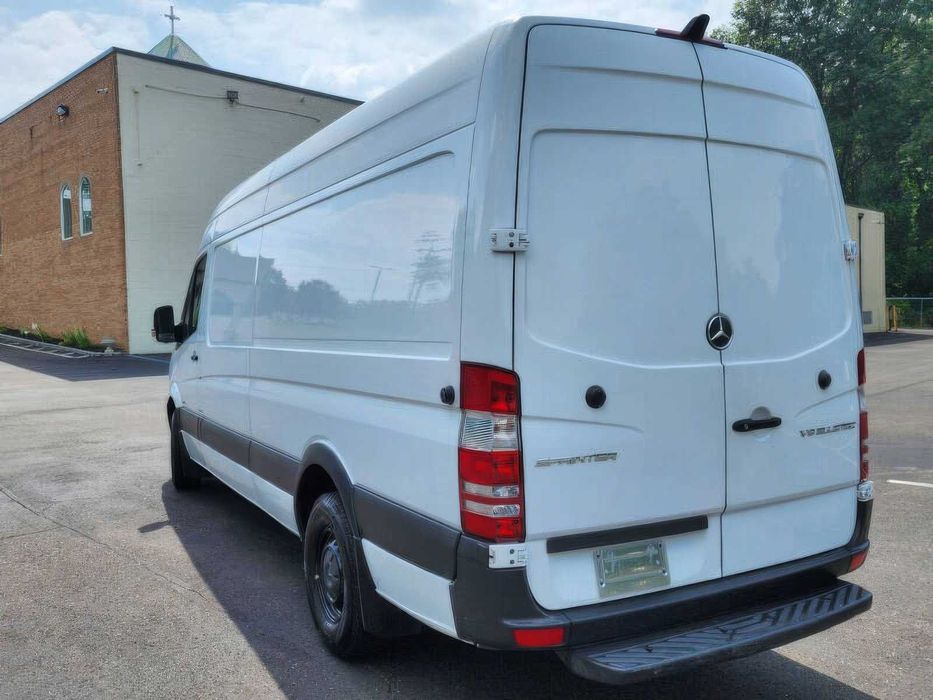 Mercedes-Benz Sprinter 2500      2015