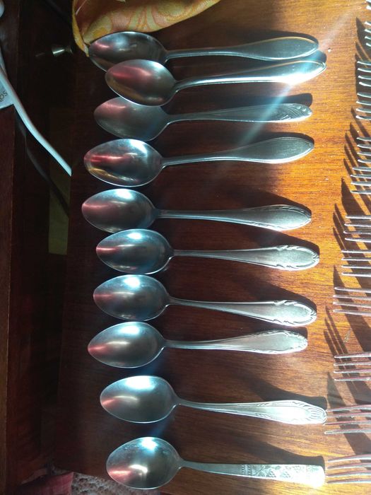 Продам  супница и разную посуду СССР