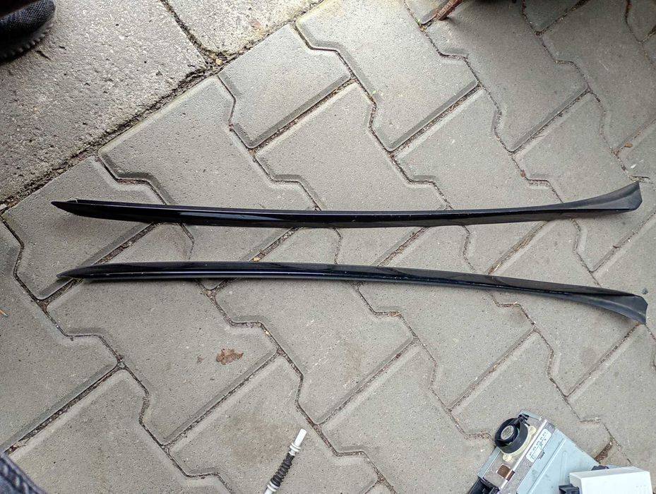 Listwa szyby czołowej przedniej przód Bmw E90 E91 lift CZARNE KPL