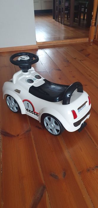 Sprzedam autko jeździk