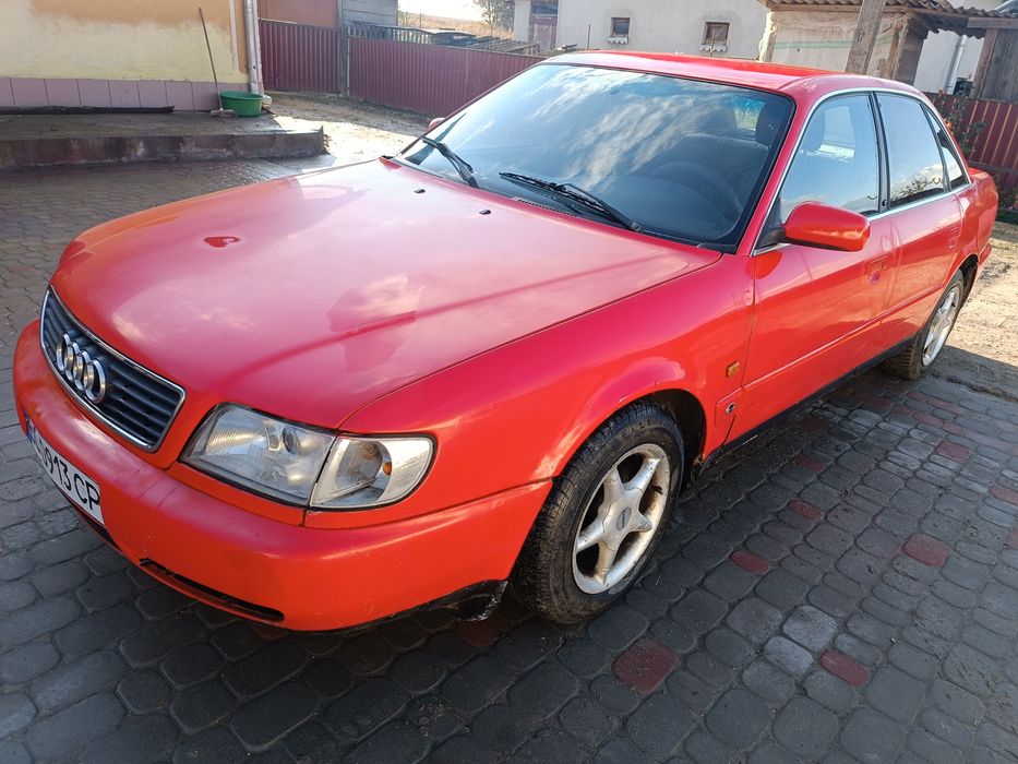 Продам Audi A6  об'єм двигуна 2.0 1995 року