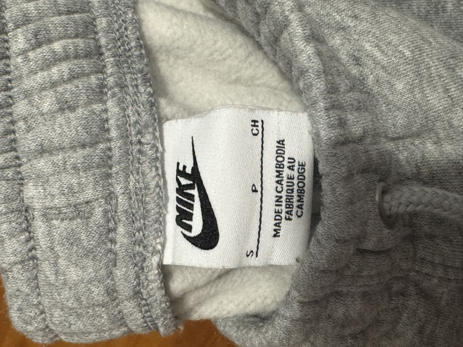 Calças cinzentas nike ,S