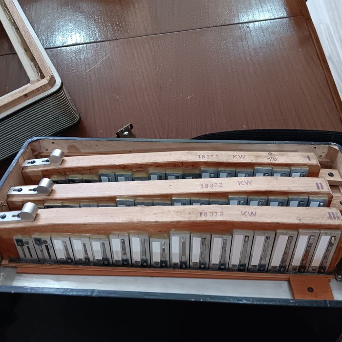Vendo concertina  toda restaurada como se vem nas fotos
