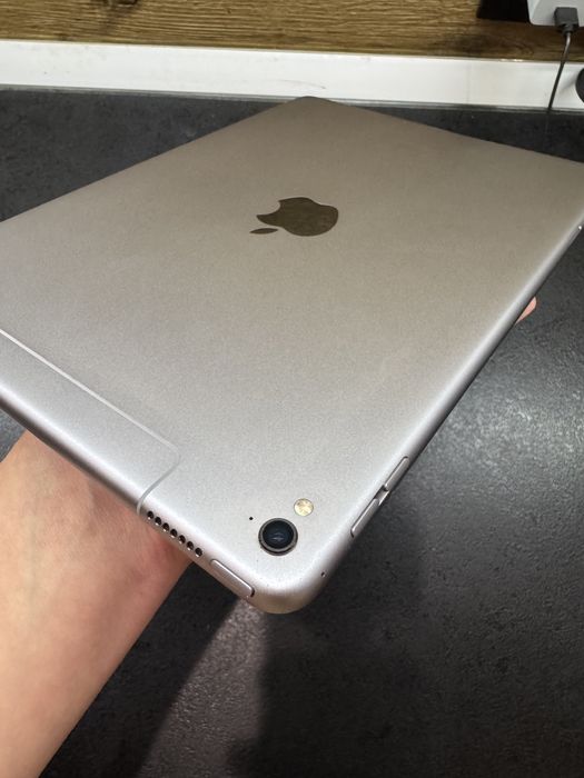 Ipad Pro 9.7 (a1674) 32 LTE