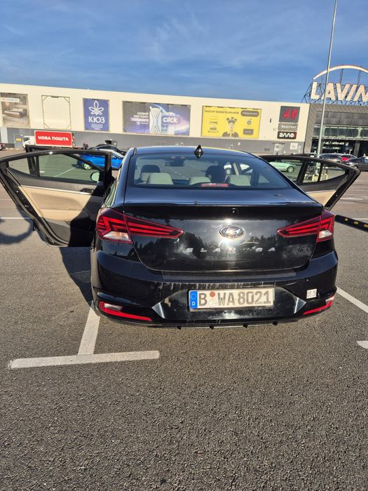 Hyundai Elantra 2020