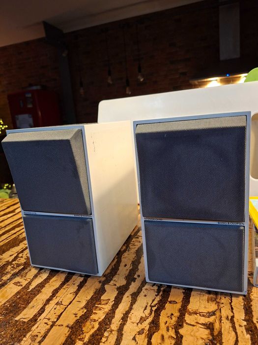 Colunas Bang & Olufsen