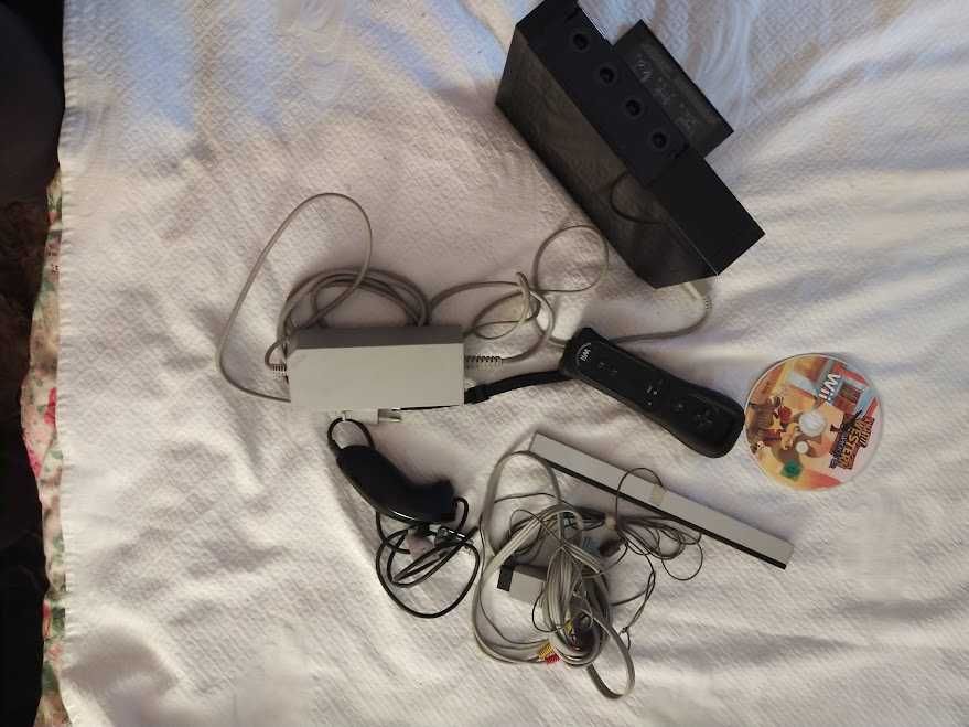 Consola Nintendo Wii com acessórios a funcionar, oferta de 1 Jogo/112