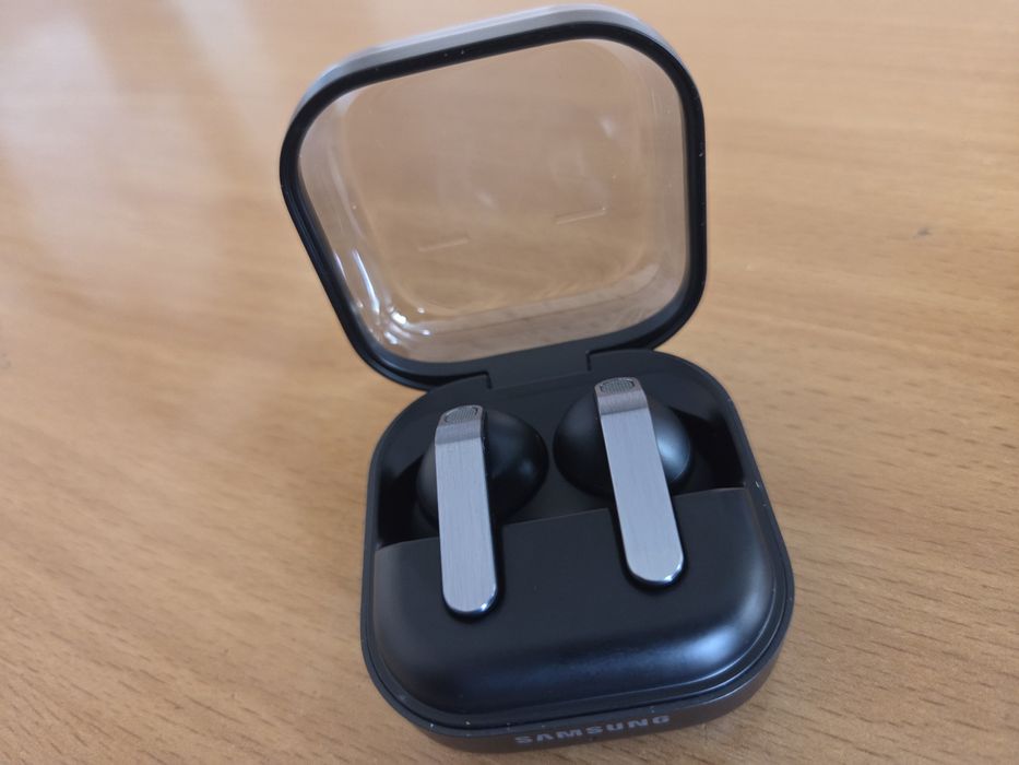 Samsung Galaxy buds 4 pro