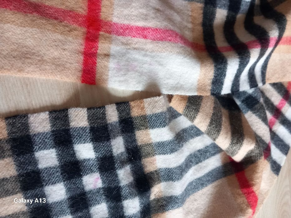 Burberry szalik damski wełniany
