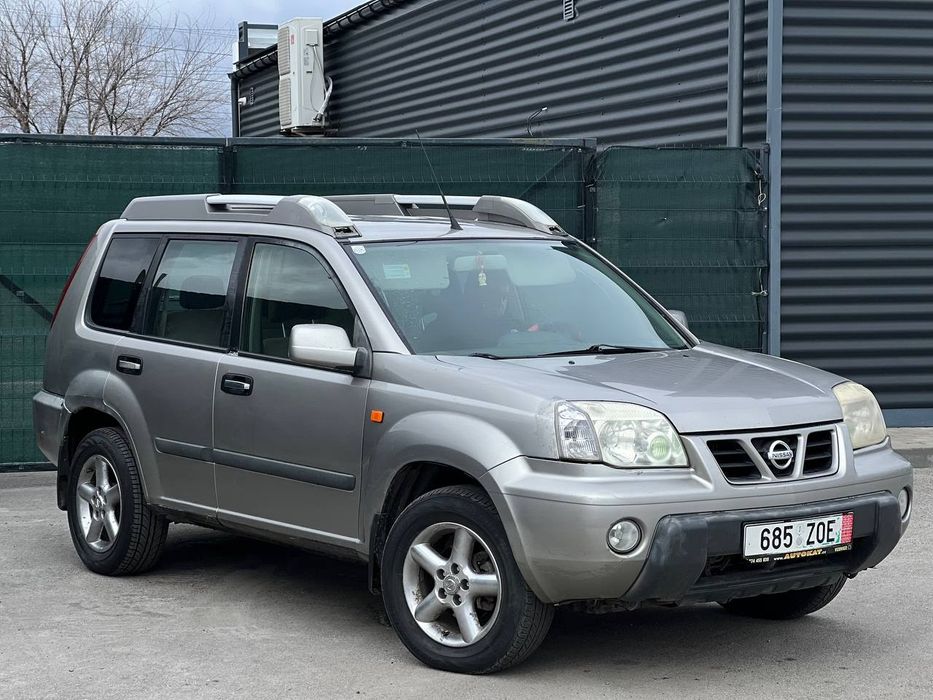В продаж! Nissan X-Trail 2005 рік турбо дизель 4х4 .
2.2 турбодизель