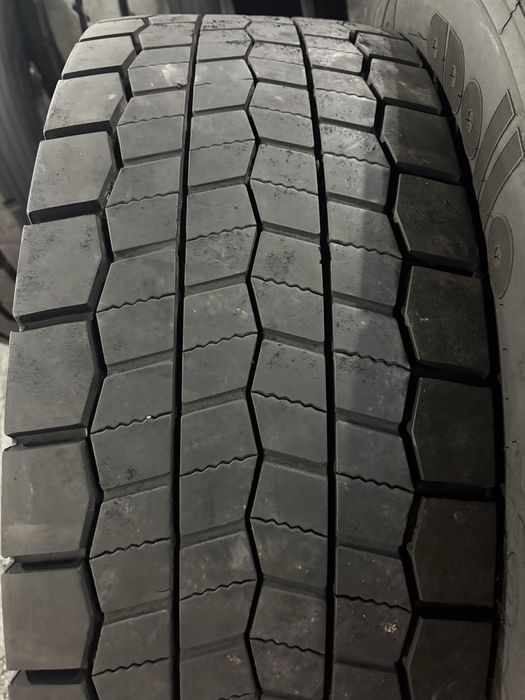 шина вантажна б/в 315/70R22,5 Apollo RD (4 шт)