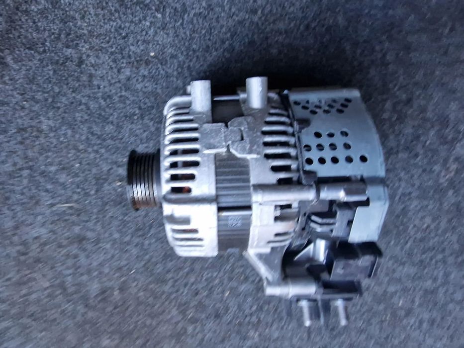 Alternator  ford  Fiesta  mk8  1.0 ecobost  hybryda