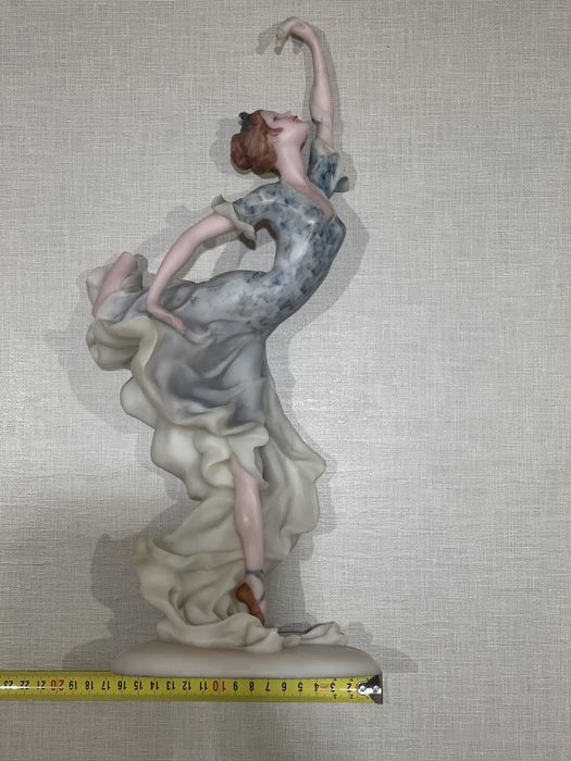 Figurka porcelanowa Baletnica