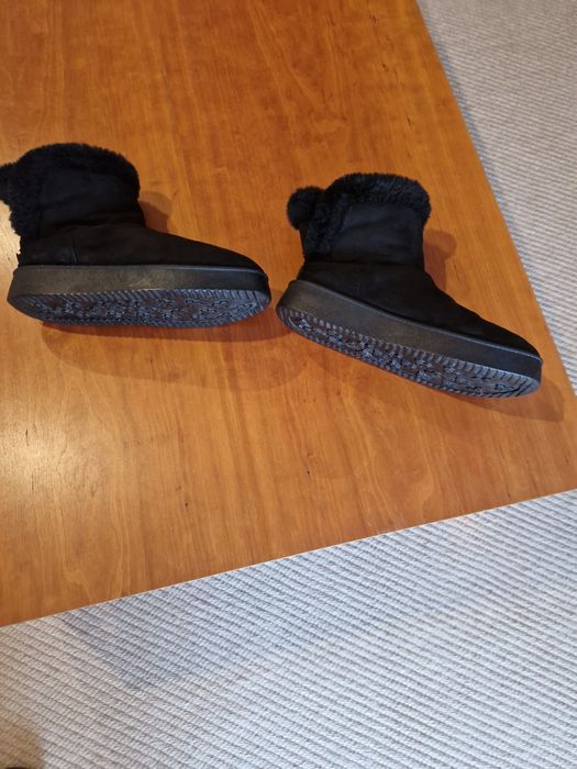 Botas de pelo pretas "NewYorker", 40