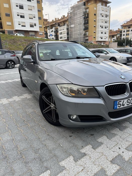 BMW 318d  ano 2012