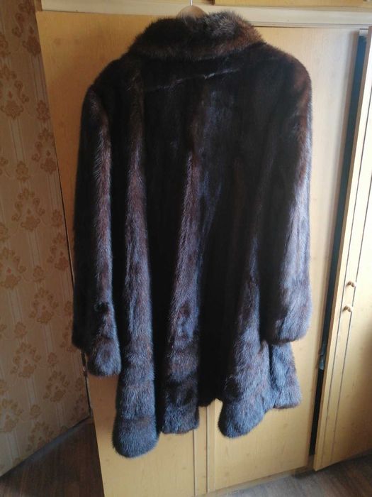 Норкова шуба 54 р.