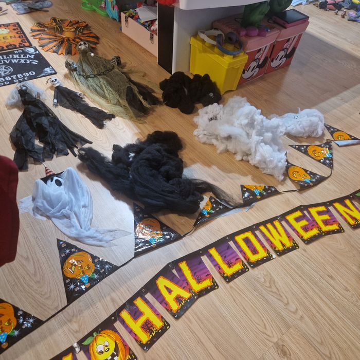 Enfeites de Halloween.